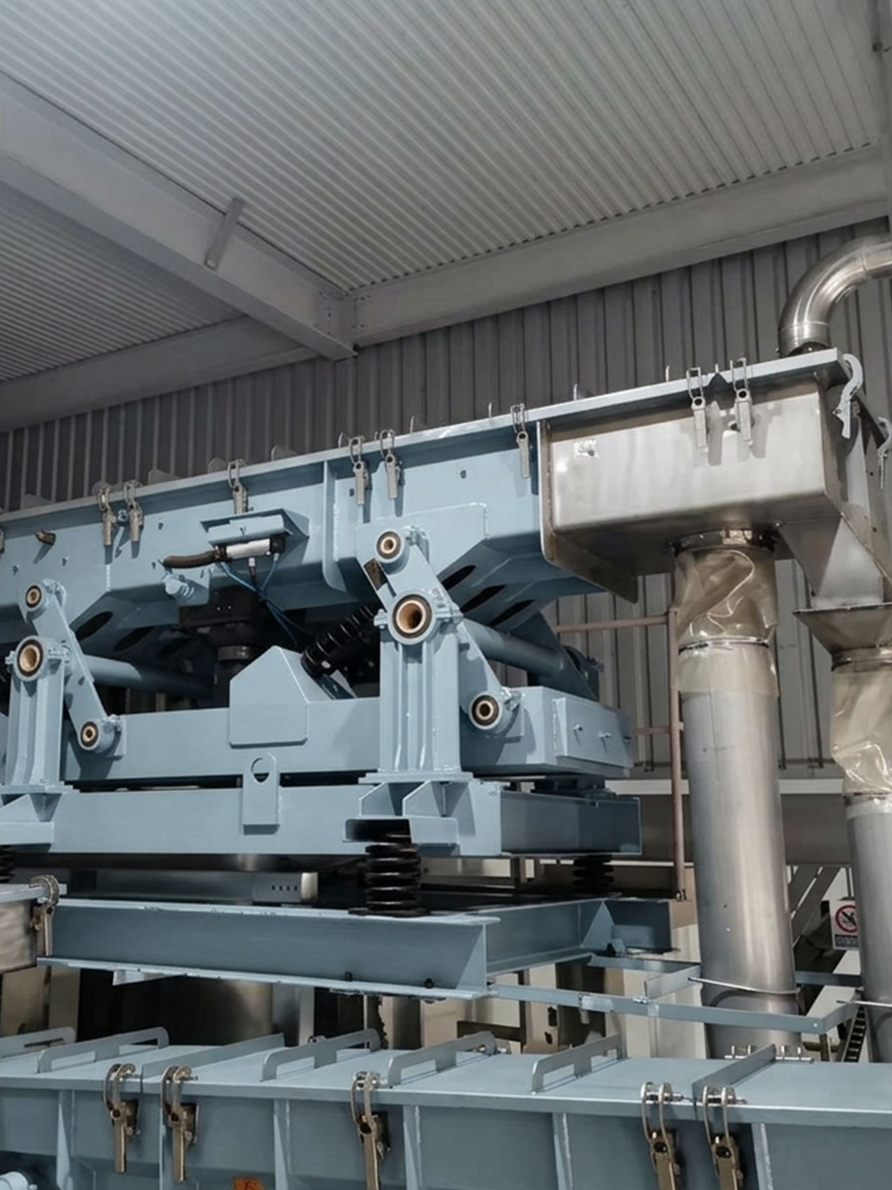 Application of PSLS Type Fully Balanced Vibrating Screen in Grain Handling